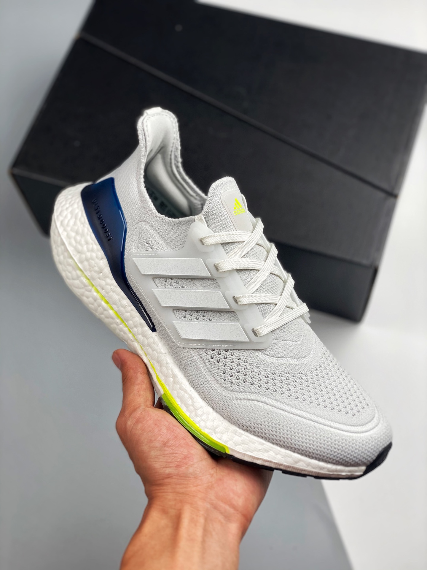 Ultra Boost 7.0 Gris azul verde Disponible en tiendas oficiales. Producido por una gran fábrica. En comparación con el …