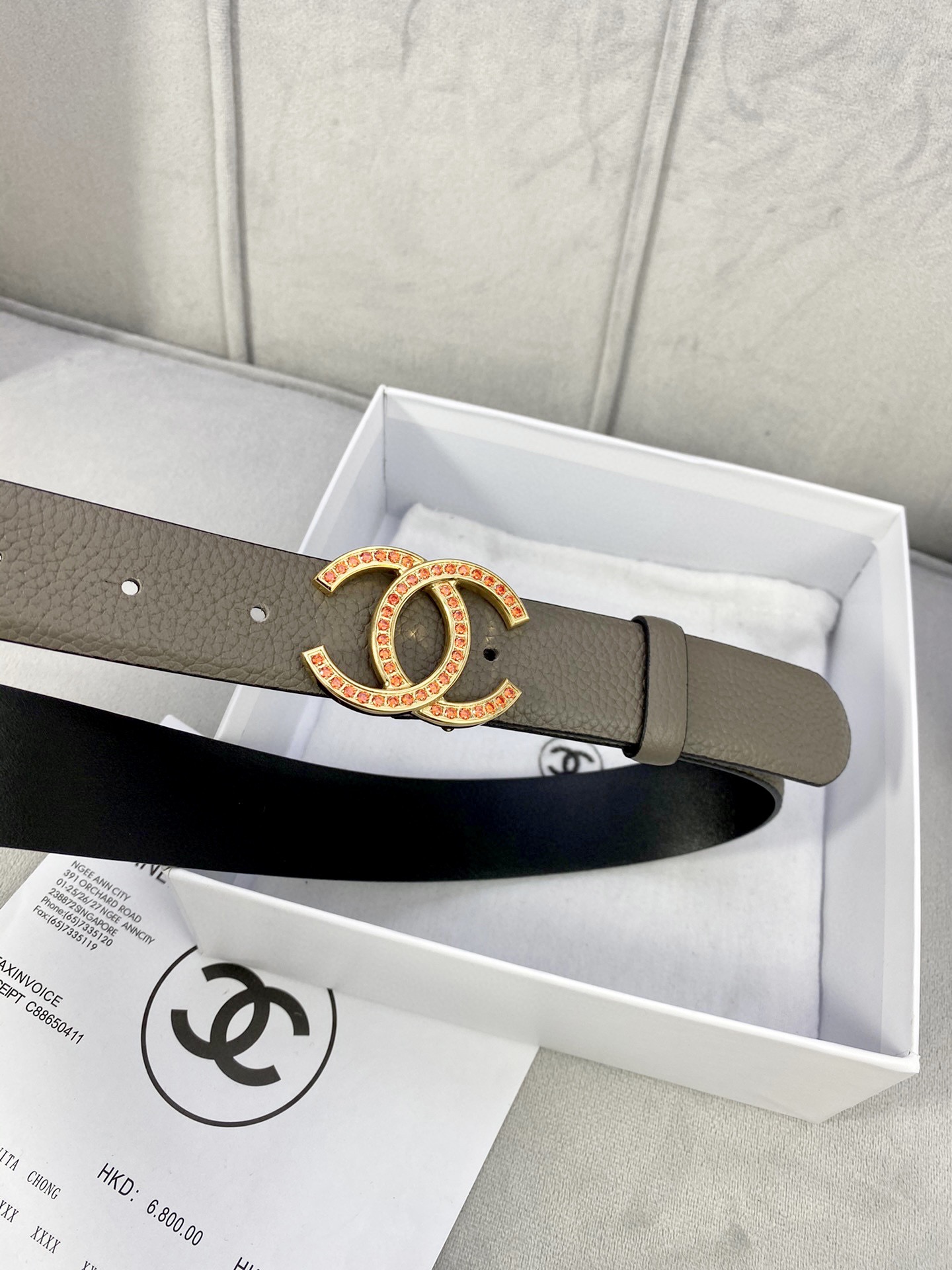 Chanel 荔枝纹牛皮ベルト 金銀色镶钻鋼扣