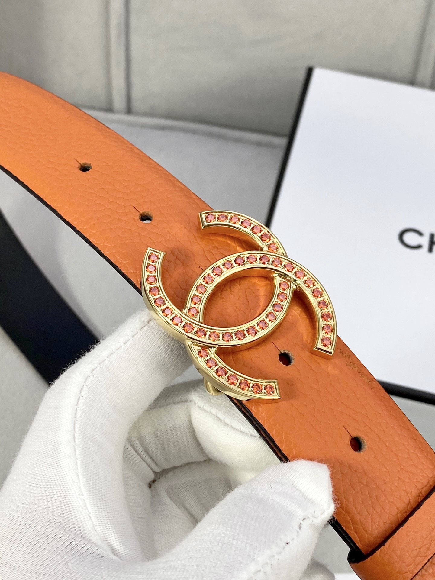 Chanel 荔枝纹牛皮金银色镶钻钢扣 3.0cm幅