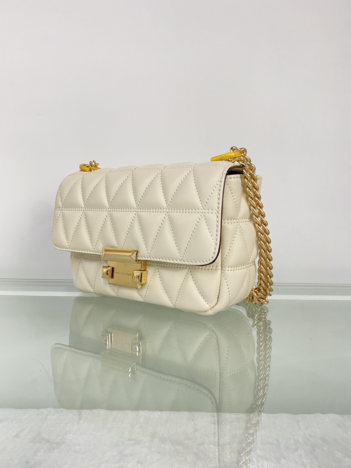 Michael Kors mk菱格羊皮小号奶白链条包 小号新款链条包 Sloan 系列新品 柔软细腻的羊皮