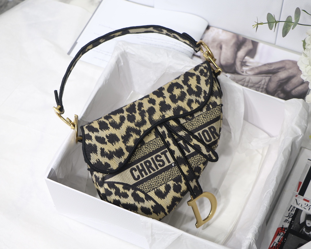 Dior Saddle Saddle Bags Luxury Shop
 Leopard Print Embroidery Oblique