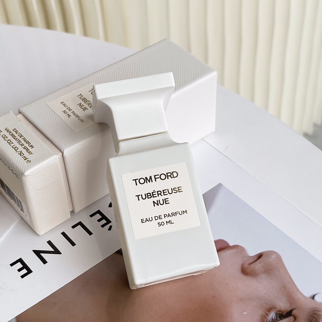 MiniCost Perfume 4