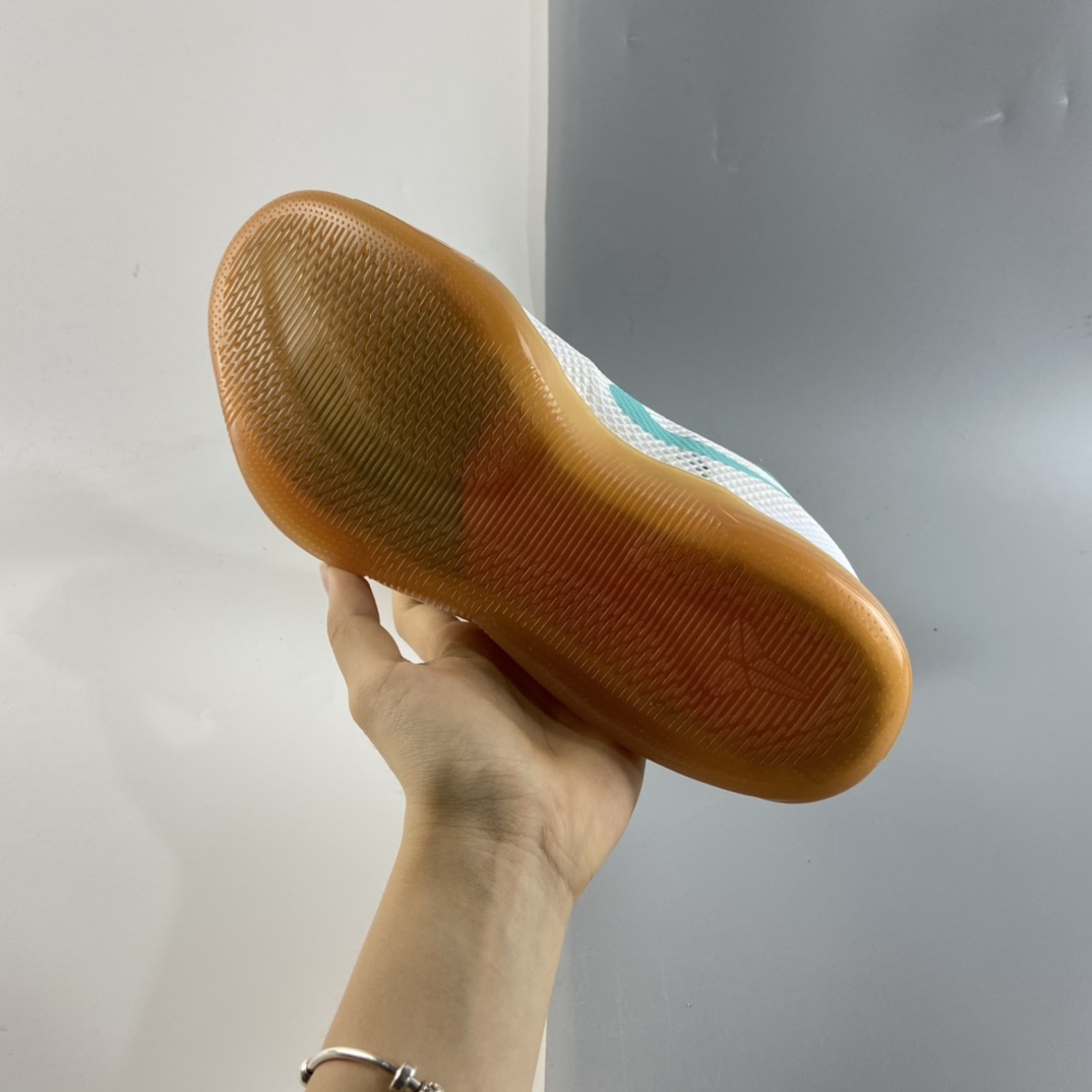 P240 Nike Kobe 11 EM 科比11代篮球鞋运动鞋 白绿色 生胶蒂芙尼绿 836184-103