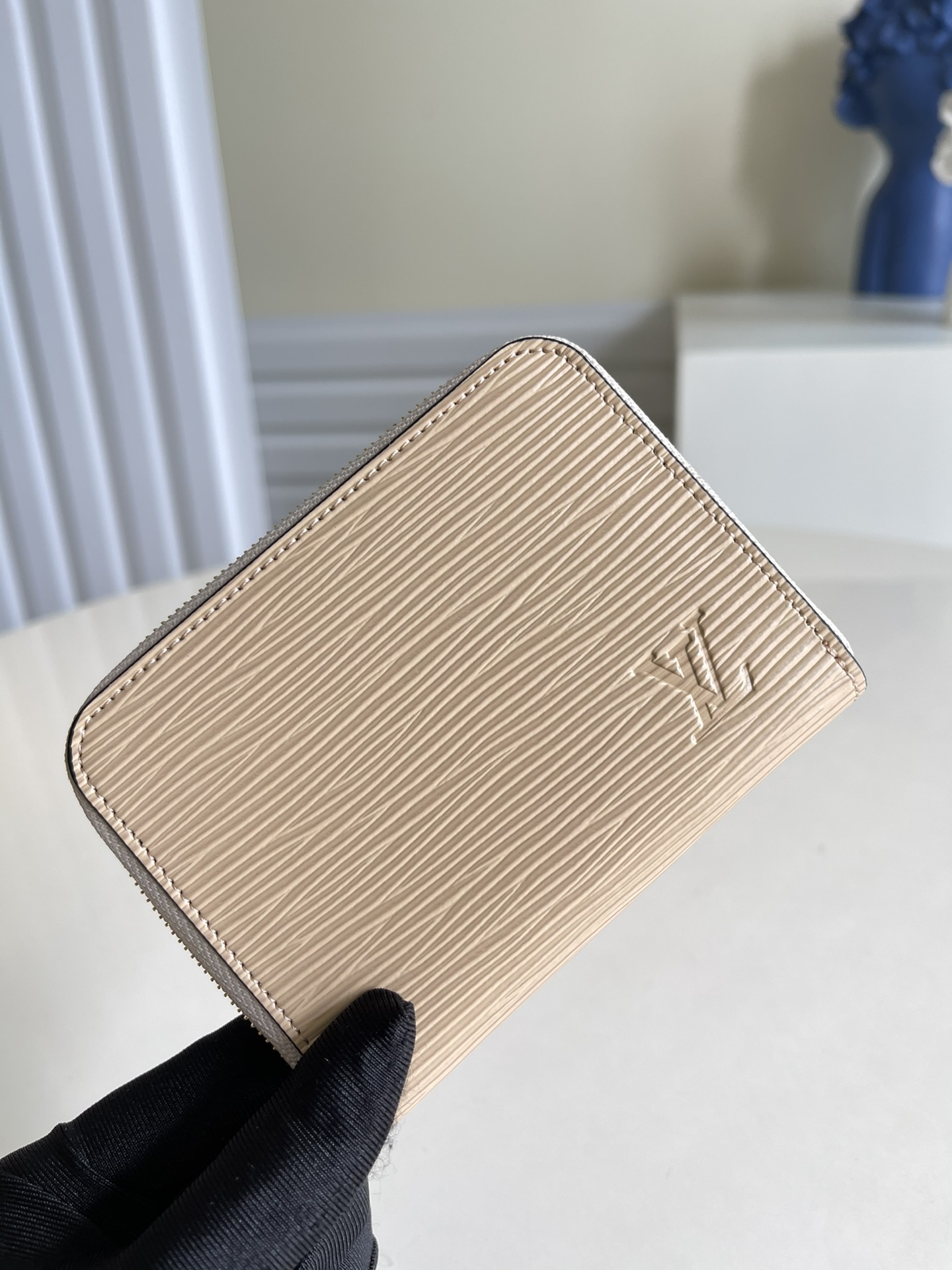 NO:396985,【Exclusive real photo M60067 water ripple apricot color】This compact Zippy zipper coin wallet is made of Louis Vuitton's iconic Epi leather, elegant and charming. It can accommodate small change, credit cards and folding banknotes. Detailed features 11.0 x 8.5 x 2.0 cm (Length x Height x Width) Epi cowhide cowhide inner lined credit card slot Large compartment zipper closure v.220, LV [Original leather], louis vuitton, louis vuitton, wallets, cowhide19860909【独家实拍M60067水波纹 杏色】此款小巧的 Zippy 拉链零钱包由路易威登标志性Epi皮革裁制而成,优雅迷人.可容纳小额零钱、信用卡与折叠纸币.详细特征11.0 x 8.5 x 2.0 厘米 (长 x 高 x 宽) Epi牛皮牛皮内衬信用卡插槽大号隔层拉链开合 v.220,LV【原厂皮】,louis vuitton,louis vuitton,wallets,cowhide,Bag