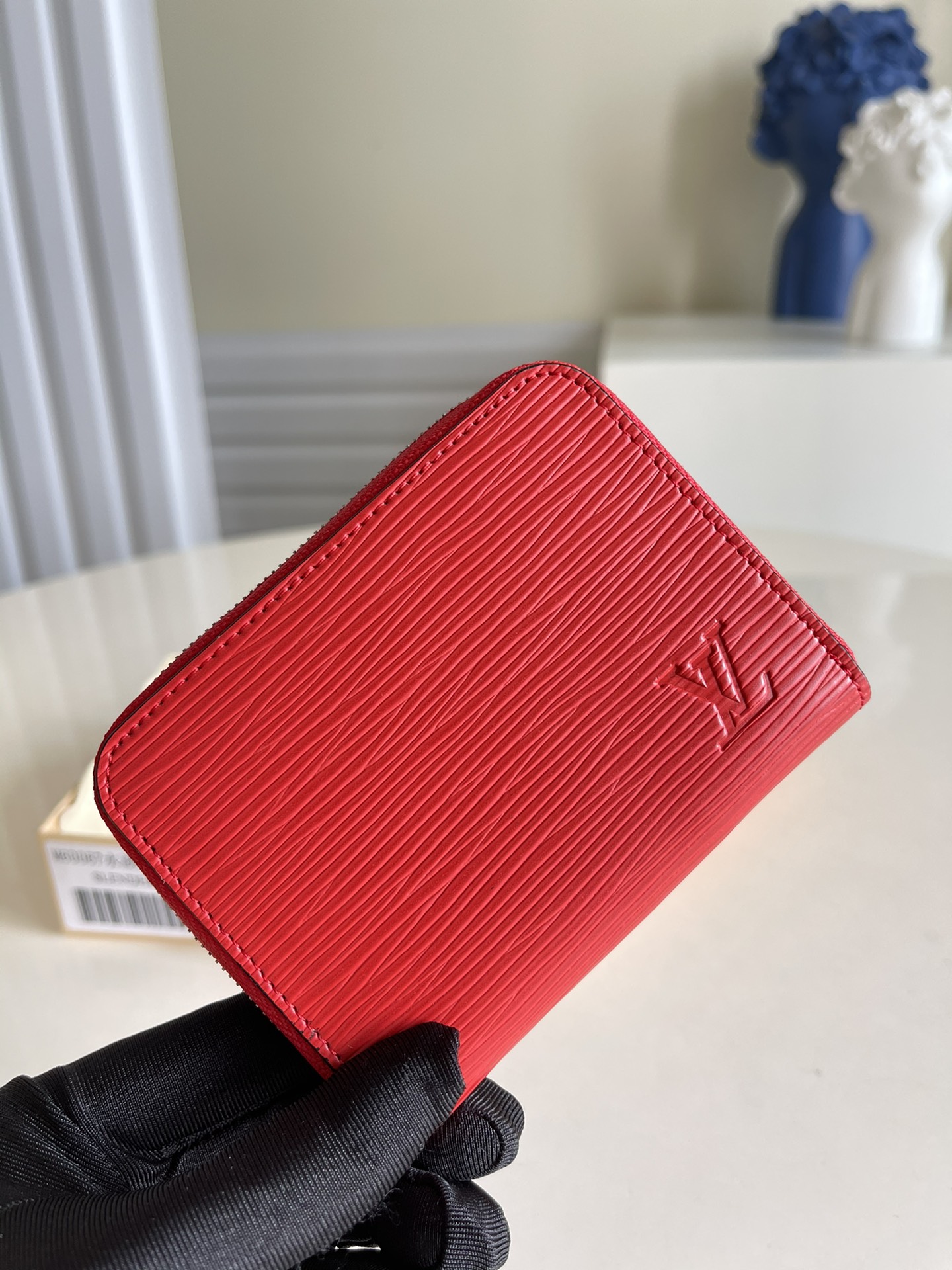 NO:396978,【Exclusive real photo M60067 water ripple, big red】This compact Zippy zipper coin wallet is made of Louis Vuitton's iconic Epi leather, elegant and charming. It can accommodate small change, credit cards and folding banknotes. Detailed features 11.0 x 8.5 x 2.0 cm (Length x Height x Width) Epi cowhide cowhide inner lined credit card slot Large compartment zipper closure v.220, LV [Original leather], louis vuitton, louis vuitton, wallets, cowhide19860909【独家实拍M60067水波纹 大红色】此款小巧的 Zippy 拉链零钱包由路易威登标志性Epi皮革裁制而成,优雅迷人.可容纳小额零钱、信用卡与折叠纸币.详细特征11.0 x 8.5 x 2.0 厘米 (长 x 高 x 宽) Epi牛皮牛皮内衬信用卡插槽大号隔层拉链开合 v.220,LV【原厂皮】,louis vuitton,louis vuitton,wallets,cowhide,Bag