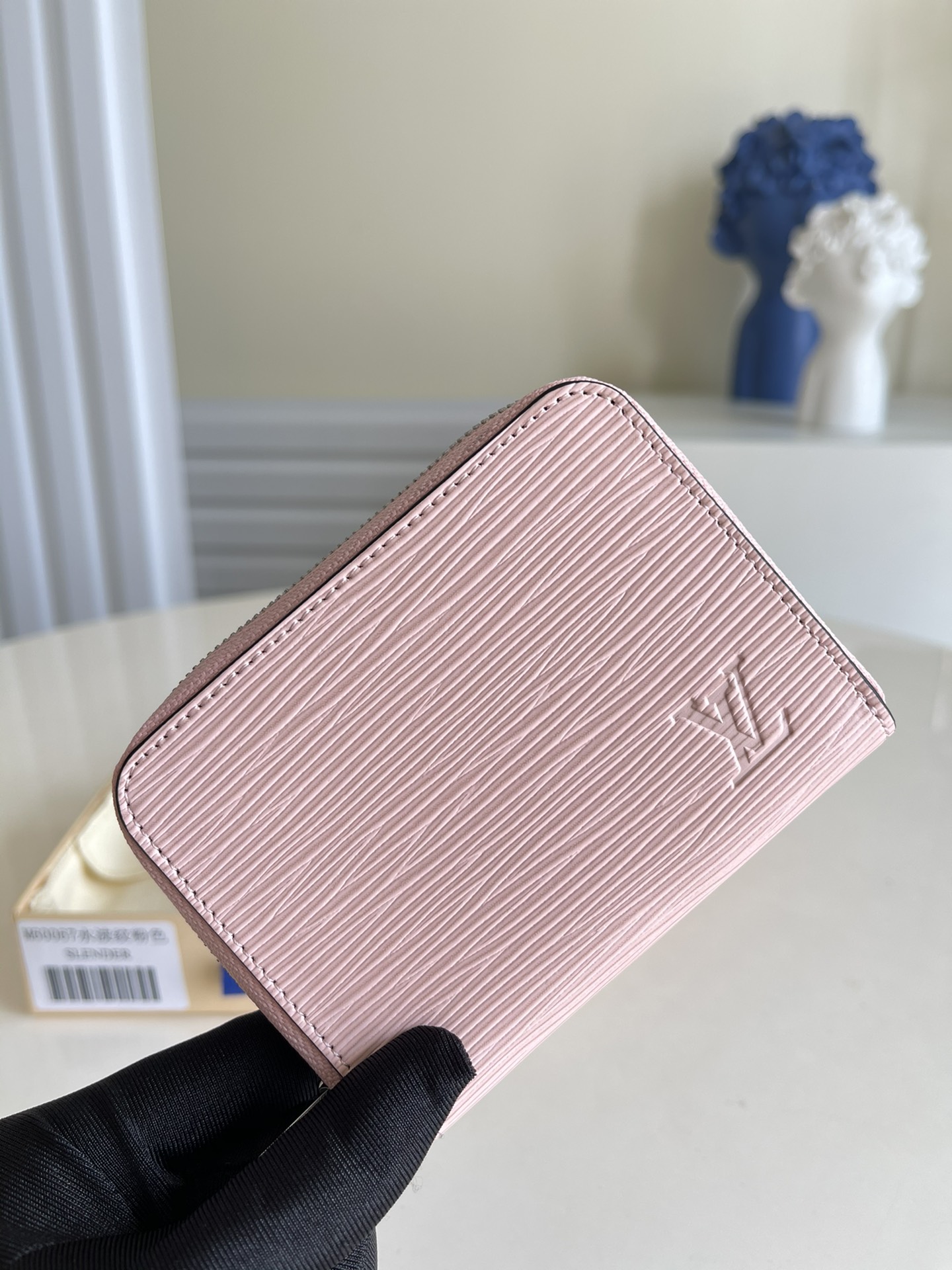 NO:396980,【Exclusive real photo M60067 water ripple apricot color】This compact Zippy zipper coin wallet is made of Louis Vuitton's iconic Epi leather, elegant and charming. It can accommodate small change, credit cards and folding banknotes. Detailed features 11.0 x 8.5 x 2.0 cm (Length x Height x Width) Epi cowhide cowhide inner lined credit card slot Large compartment zipper closure v.220, LV [Original leather], louis vuitton, louis vuitton, wallets, cowhide19860909【独家实拍M60067水波纹 杏色】此款小巧的 Zippy 拉链零钱包由路易威登标志性Epi皮革裁制而成,优雅迷人.可容纳小额零钱、信用卡与折叠纸币.详细特征11.0 x 8.5 x 2.0 厘米 (长 x 高 x 宽) Epi牛皮牛皮内衬信用卡插槽大号隔层拉链开合 v.220,LV【原厂皮】,louis vuitton,louis vuitton,wallets,cowhide,Bag