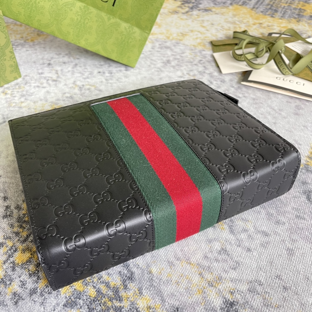 [發]290。  GUCCI新款专柜品质，顶级原单货，实物实拍！款号475316克压花🎈🎈🎈尺寸：宽26X高20X侧宽6，🎉🎉🎉出货啦！