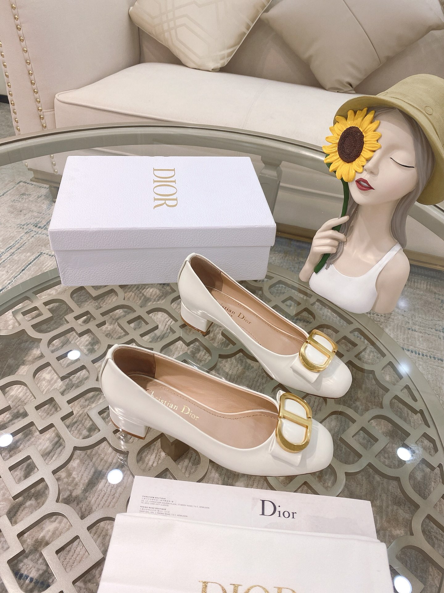Dior 2022 오트 쿠튀르 메탈 레터 버클 메리제인 슈즈 굽 통굽 리본 스퀘어 토 독점 최초 출시 시장 최고급