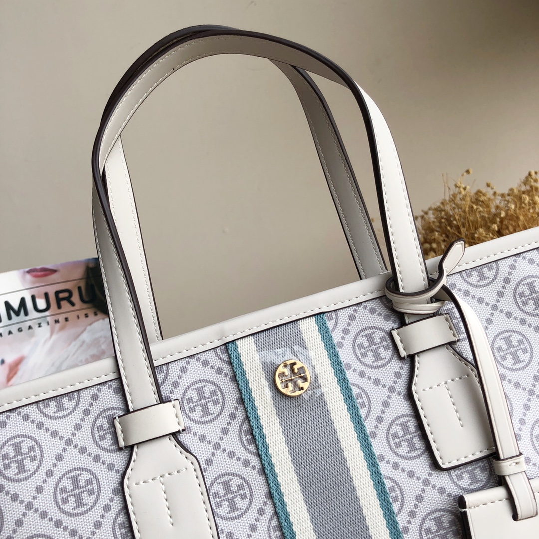 Tory Burch ～TB81963 新款购物袋 小号 该系列选用涂层帆布匠心打造 魅力隽永又风格独具