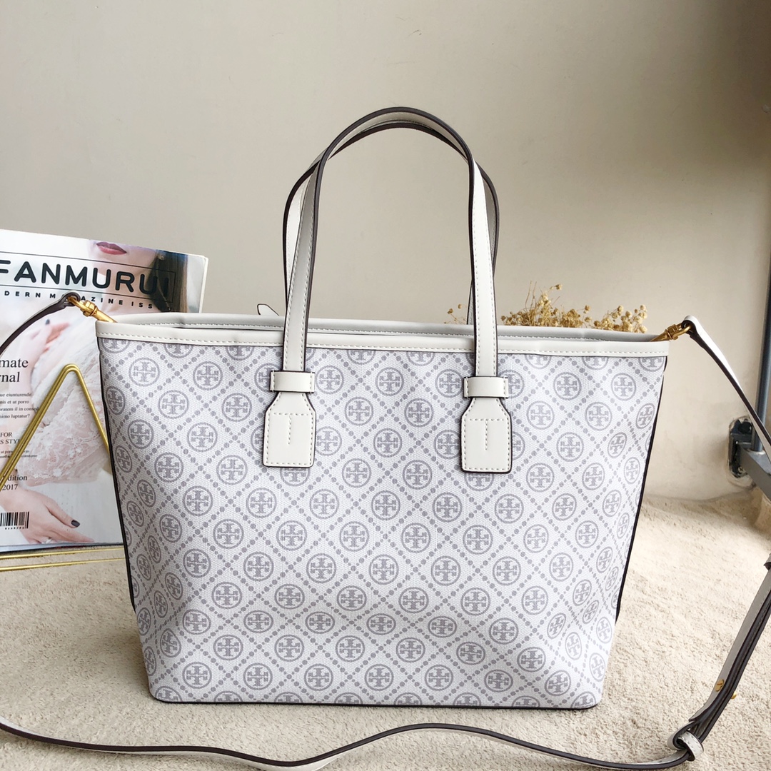 Tory Burch ～TB81963 新款购物袋 小号 该系列选用涂层帆布匠心打造 魅力隽永又风格独具
