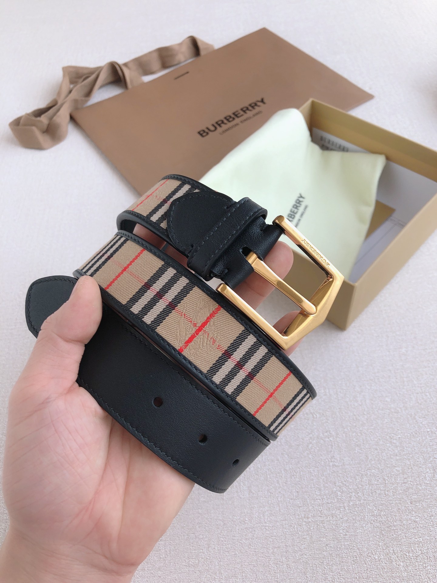 Burberryba Men’s Belts: Classic Leather Series with Fashion Buttons, 3.5 cm Width - 图片 1
