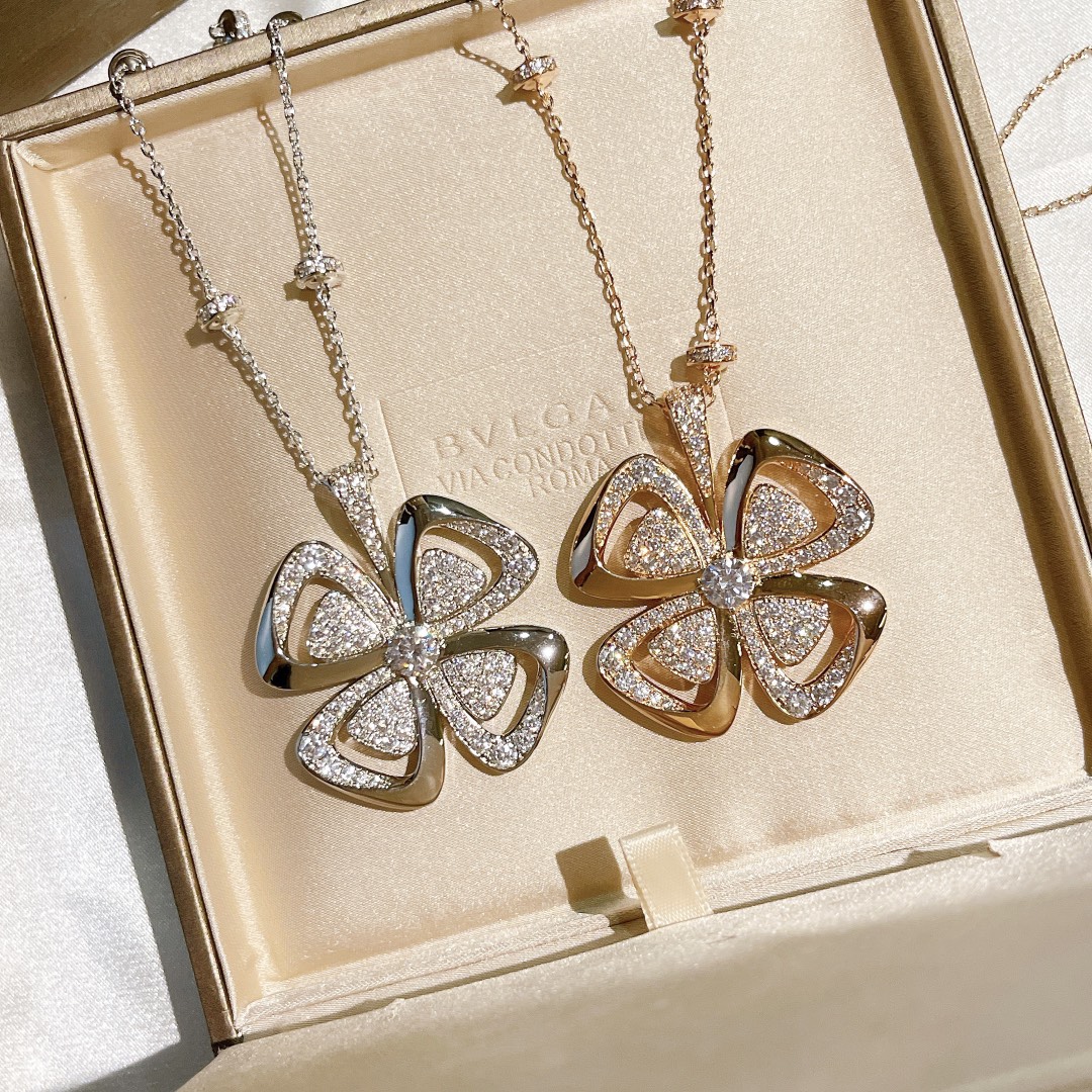 Bvlgari Top
 Jewelry Necklaces & Pendants Platinum Rose Gold Fall/Winter Collection