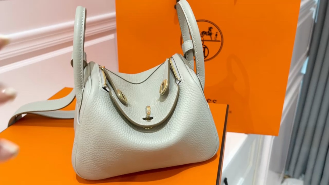 Hermes Lindy Borse Crossbody & Borse a Tracolla Grigio Hardware oro Mini