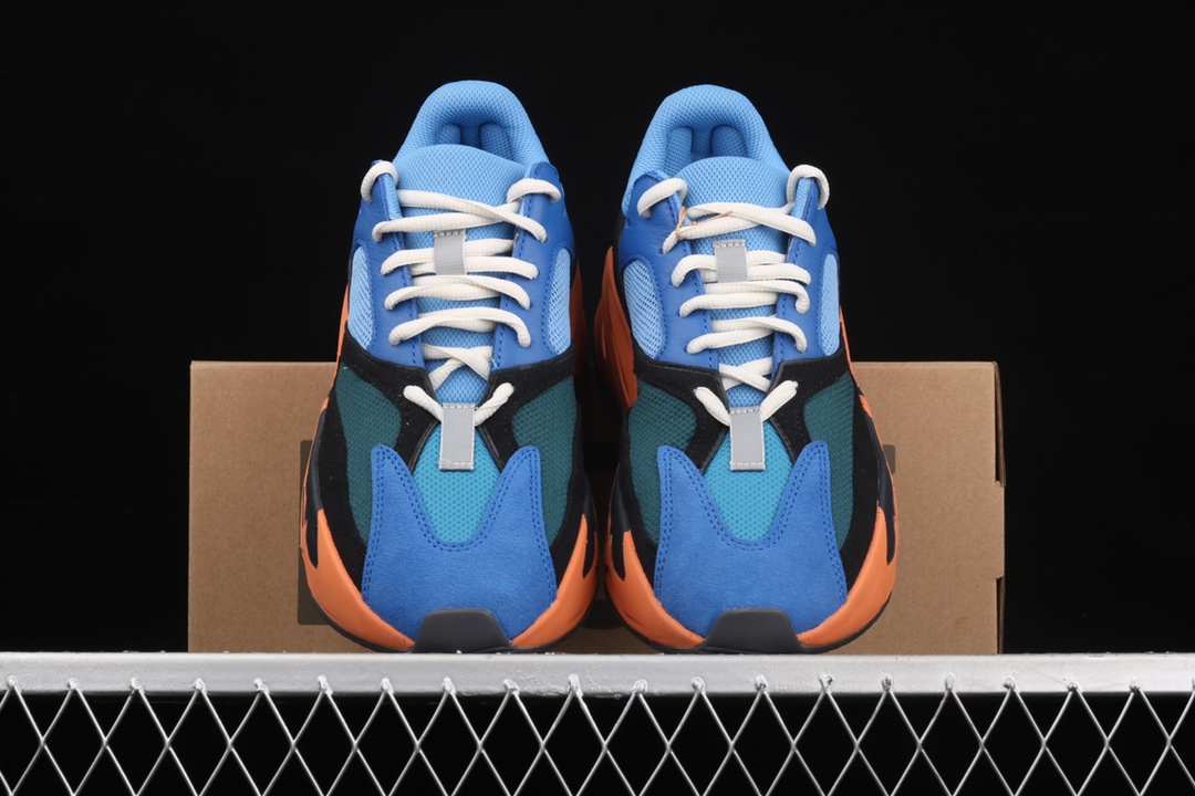 ¥370 X版 Ad Yeezy Boost 700 GZ0541 侃爷椰子700 3M反光蓝桔色跑鞋
#鞋面采用多材质打造,麂皮、网布、皮革等物料的拼接赋予了鞋款丰富的质感。
尺码:36 36.5 37 38 38.5 39 40 40.5 41 42 42.5 43 44 44.5 45 46 47 48