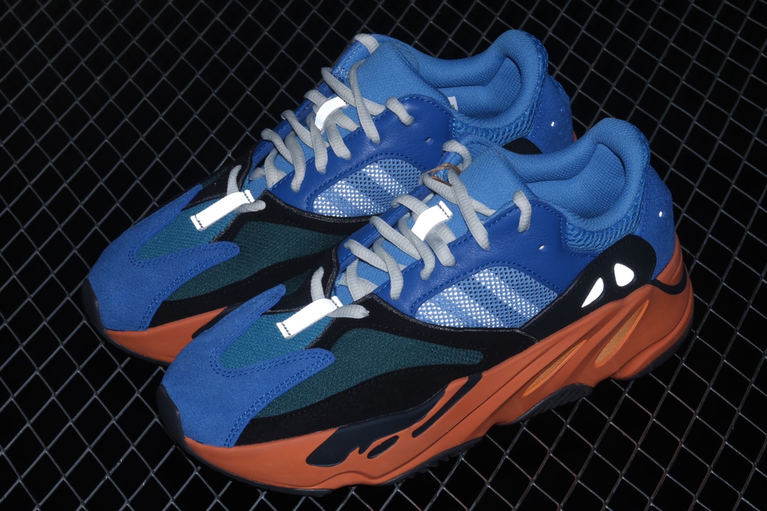 ¥370 X版 Ad Yeezy Boost 700 GZ0541 侃爷椰子700 3M反光蓝桔色跑鞋
#鞋面采用多材质打造,麂皮、网布、皮革等物料的拼接赋予了鞋款丰富的质感。
尺码:36 36.5 37 38 38.5 39 40 40.5 41 42 42.5 43 44 44.5 45 46 47 48