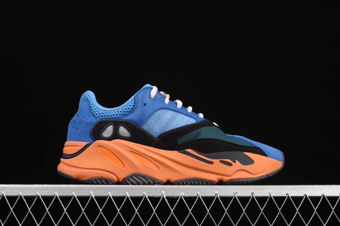 ¥370 X版 Ad Yeezy Boost 700 GZ0541 侃爷椰子700 3M反光蓝桔色跑鞋
#鞋面采用多材质打造,麂皮、网布、皮革等物料的拼接赋予了鞋款丰富的质感。
尺码:36 36.5 37 38 38.5 39 40 40.5 41 42 42.5 43 44 44.5 45 46 47 48