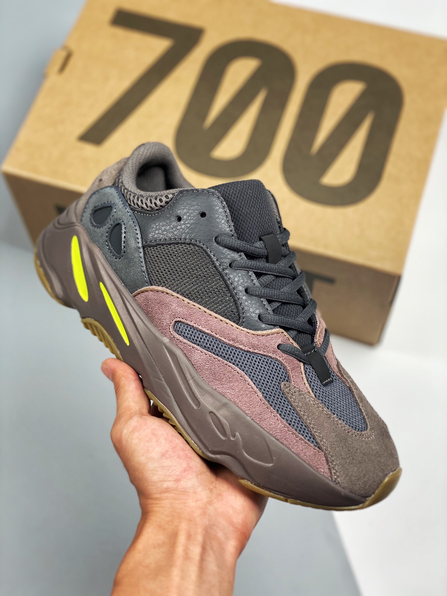 Oferta especial 618 🔥🔥 AD Yeezy 700 "Mauve" negro marrón, en el mismo rango de precios del mercado, ¡no hay…