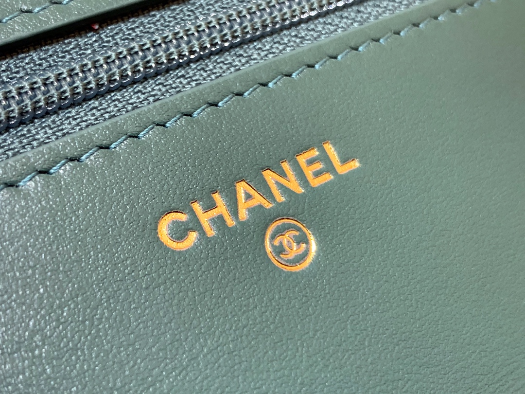 Chanel 2021早秋高级手工坊系列小金珠系列发财包 AP2289绿色