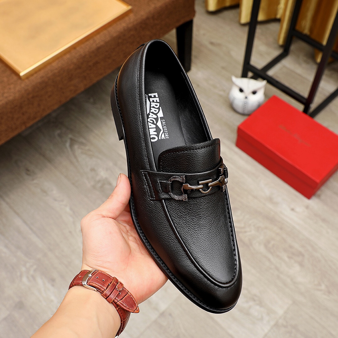 Salvatore Ferragamo Men's Black Leather Loafers - Slip-on Style 4 i1622861695 2592 2