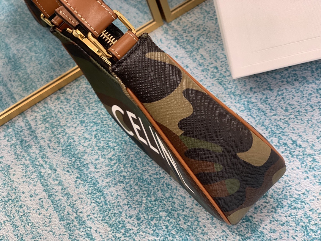 迷彩月牙包出货最腋下包出货CELIN