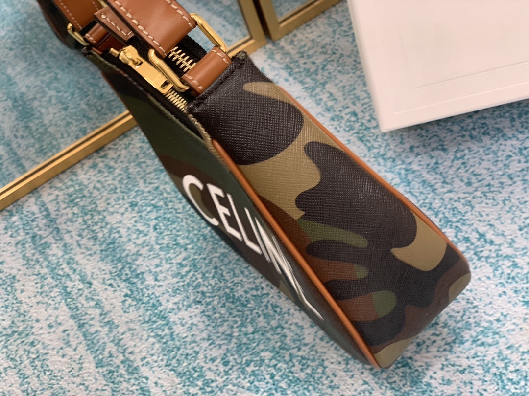 迷彩月牙包出货最腋下包出货CELIN