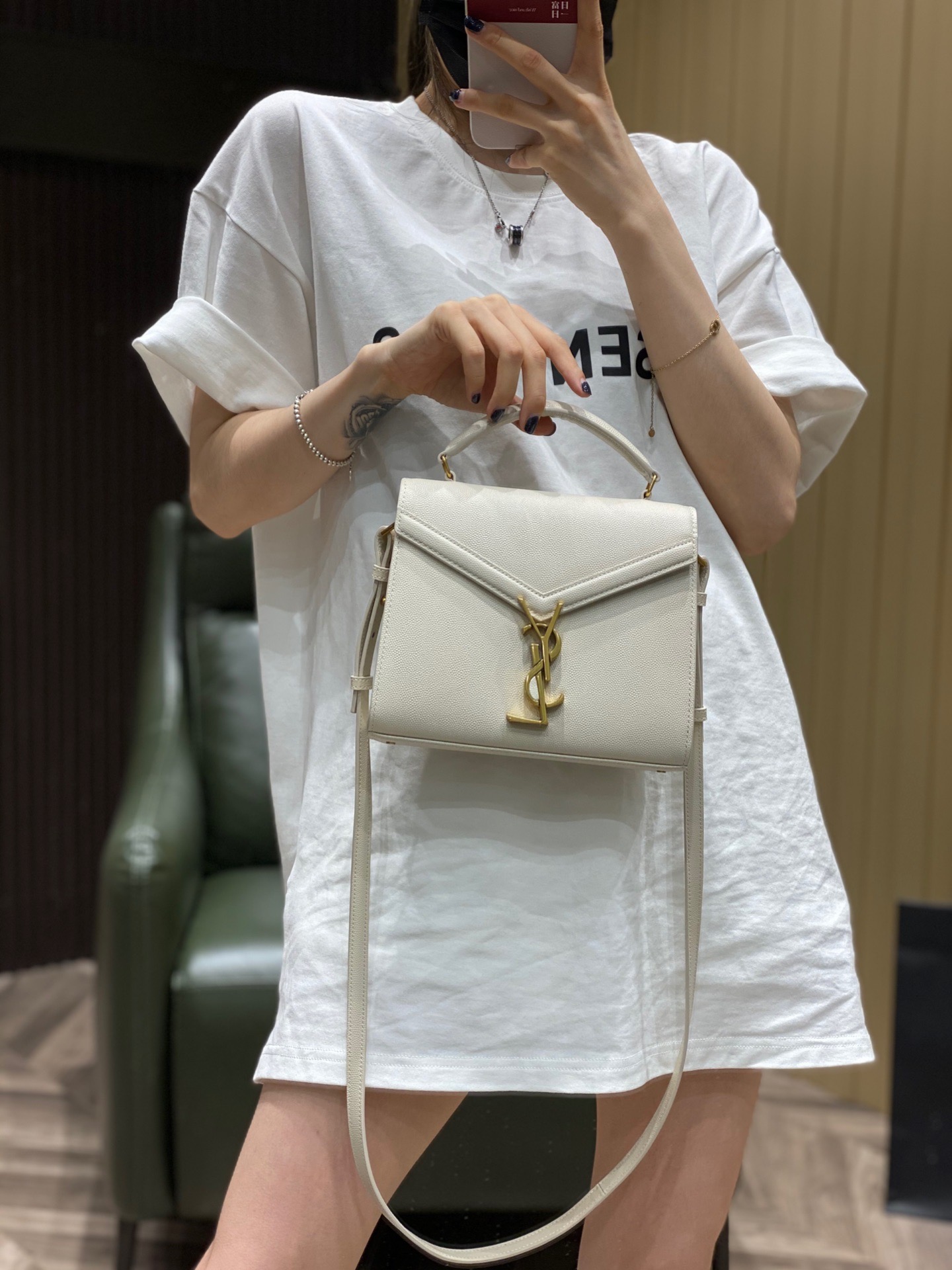路易威登 Louis Vuitton 高定典藏名品高定成衣时装外套连衣裙衬衫T恤 #E5DD545D 3