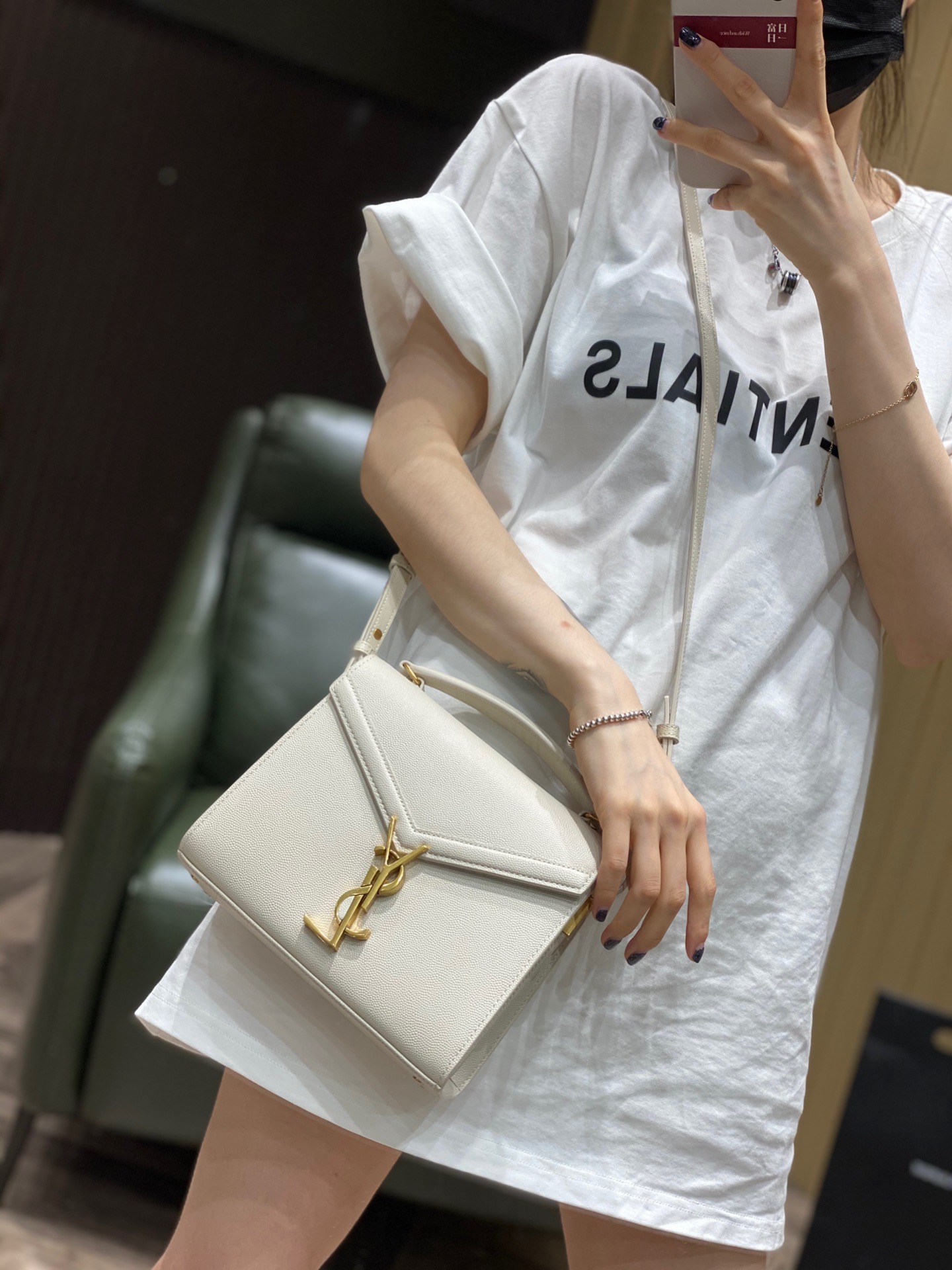 路易威登 Louis Vuitton 高定典藏名品高定成衣时装外套连衣裙衬衫T恤 #E5DD545D 2