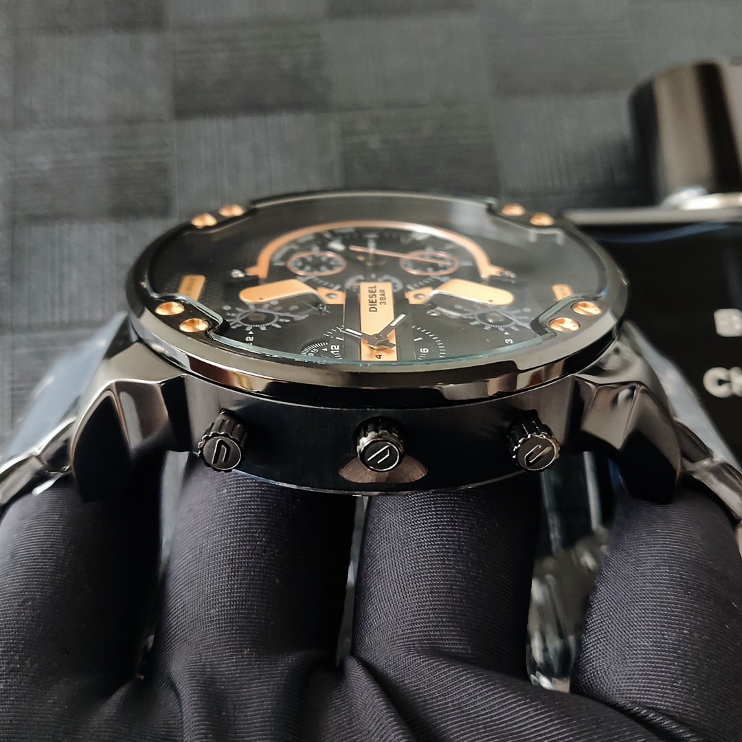 “High-Quality Black Steel Belt with Eight-Point Screws – DIESEI Model 7350” - 图片 5