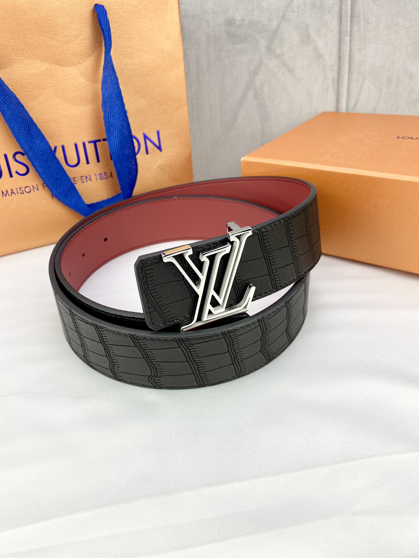 .0宽:路易威登高贵特种皮系列顶级鹿