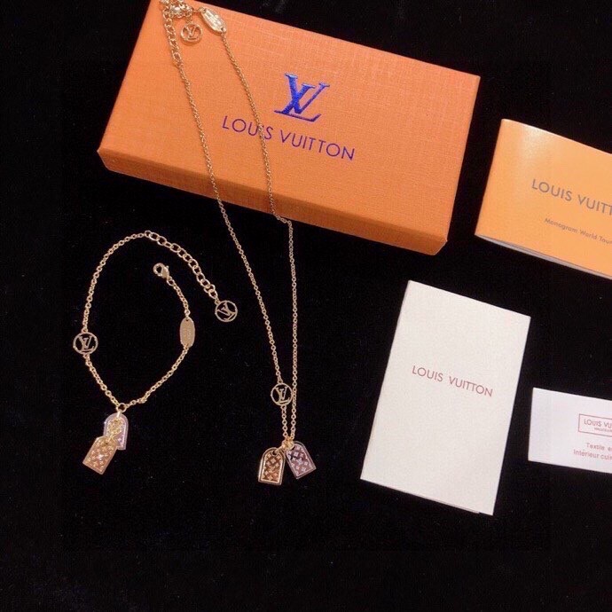 Louis Vuitton Haute Joaillerie Fine Jewelry Earrings Necklace Ring 4