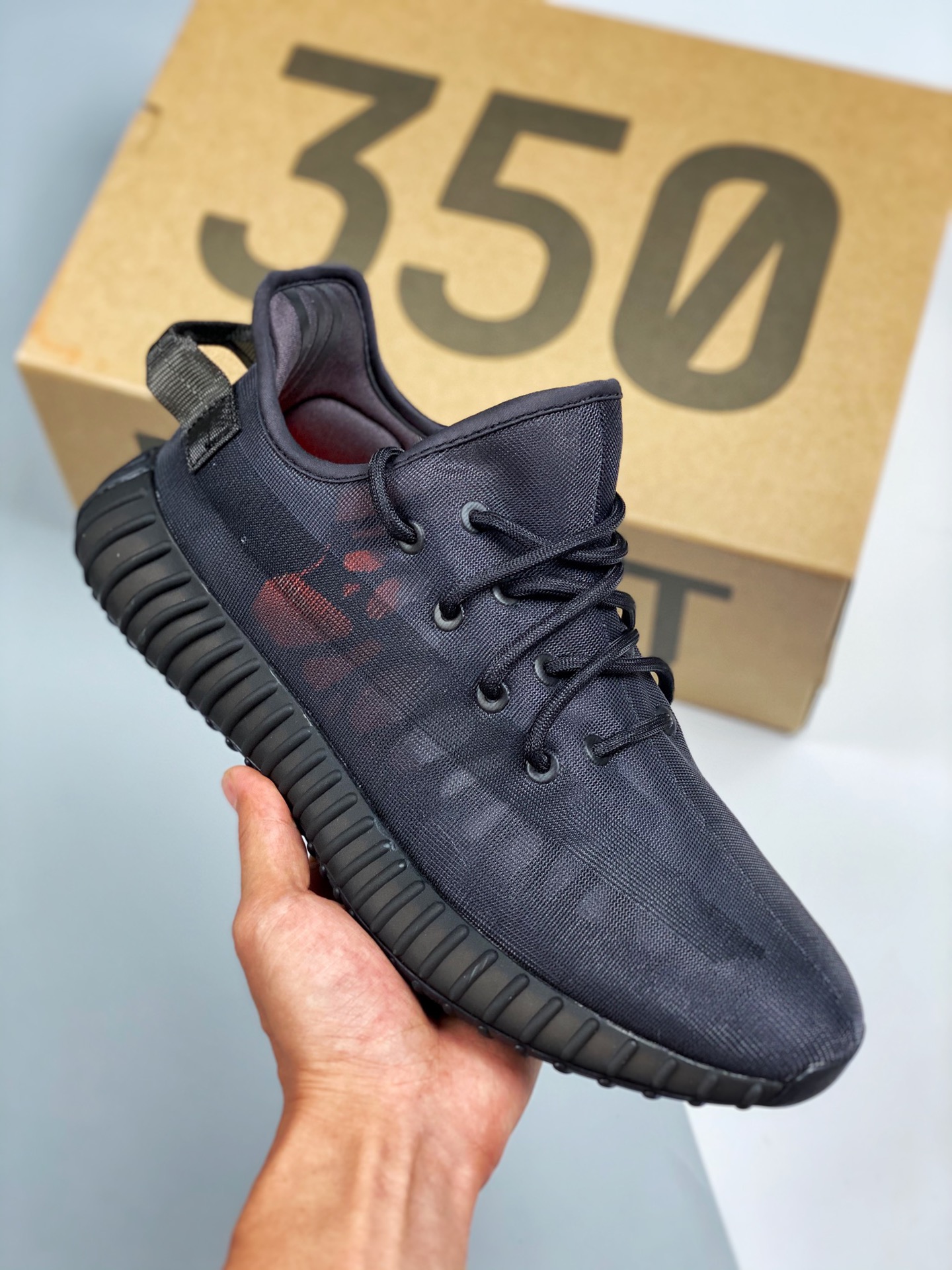 Yeezy Boost 350 V2 "Mono Black" negro, ¡la mejor relación calidad-precio! Compramos el zapato de muestra orig…