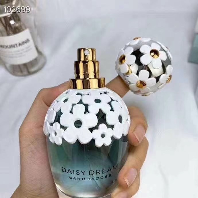 Marc Jacobs Daisy Dream Eau de Toilette, 100ml - Floral Fragrance for Women 3 i1622962809 7526 2