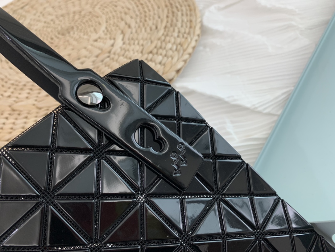 IsseyMiyake BAOBAO｜三宅一生mini6格手提袋