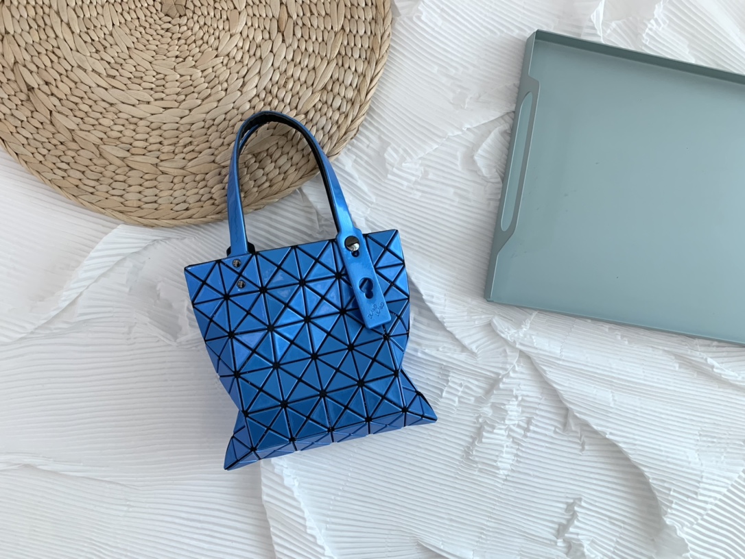 IsseyMiyake BAOBAO｜三宅一生mini6格手提袋
