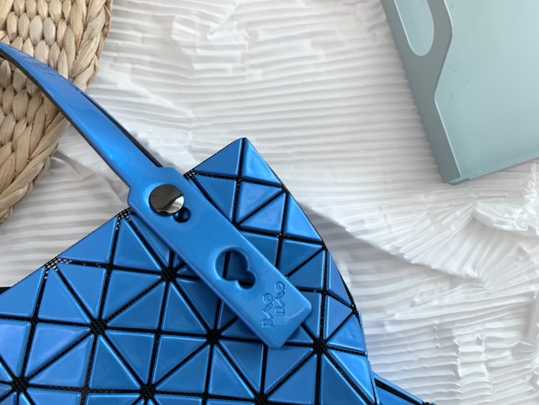 IsseyMiyake BAOBAO｜三宅一生mini6格手提袋