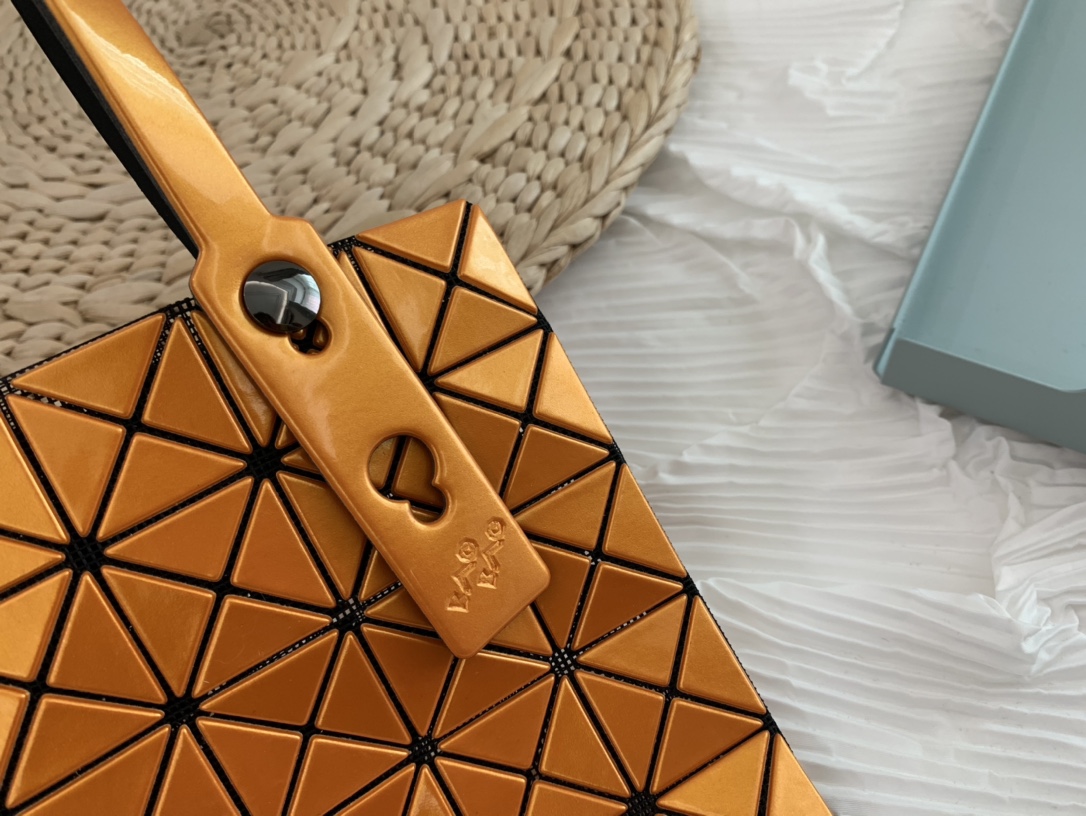 IsseyMiyake BAOBAO｜三宅一生mini6格手提袋