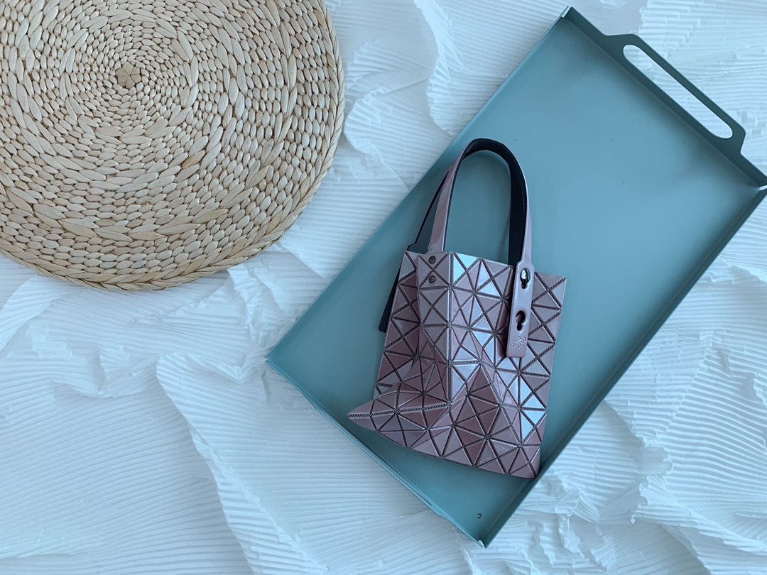 IsseyMiyake BAOBAO｜三宅一生mini6格手提袋