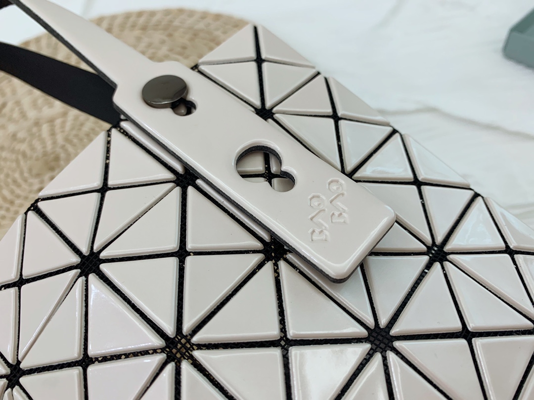 IsseyMiyake BAOBAO｜三宅一生mini6格手提袋