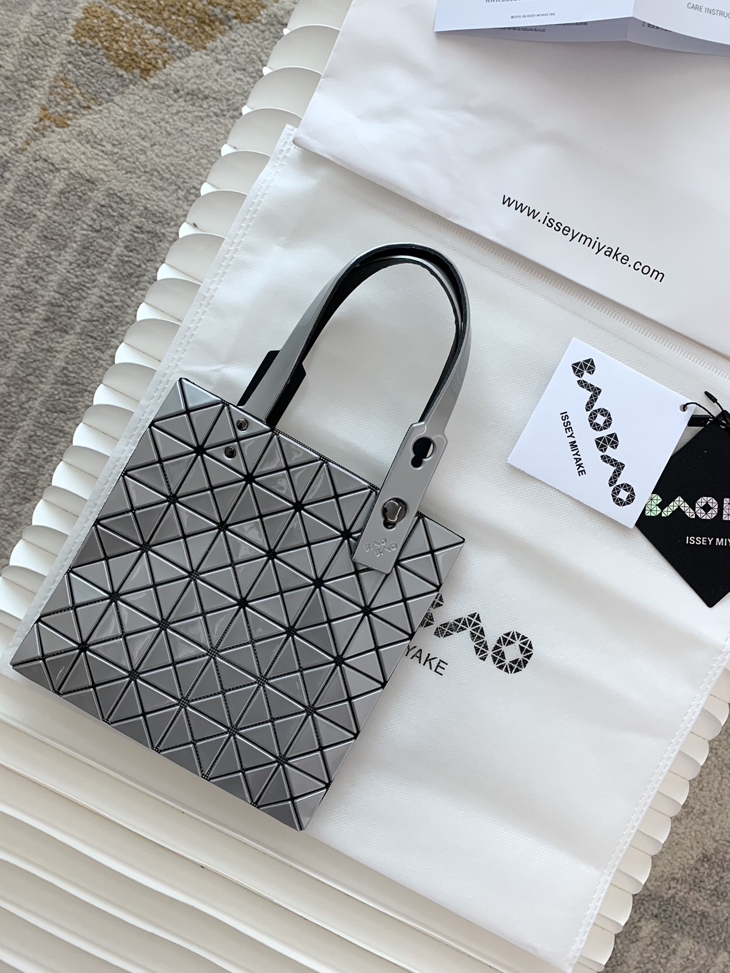IsseyMiyake BAOBAO｜三宅一生mini6格手提袋