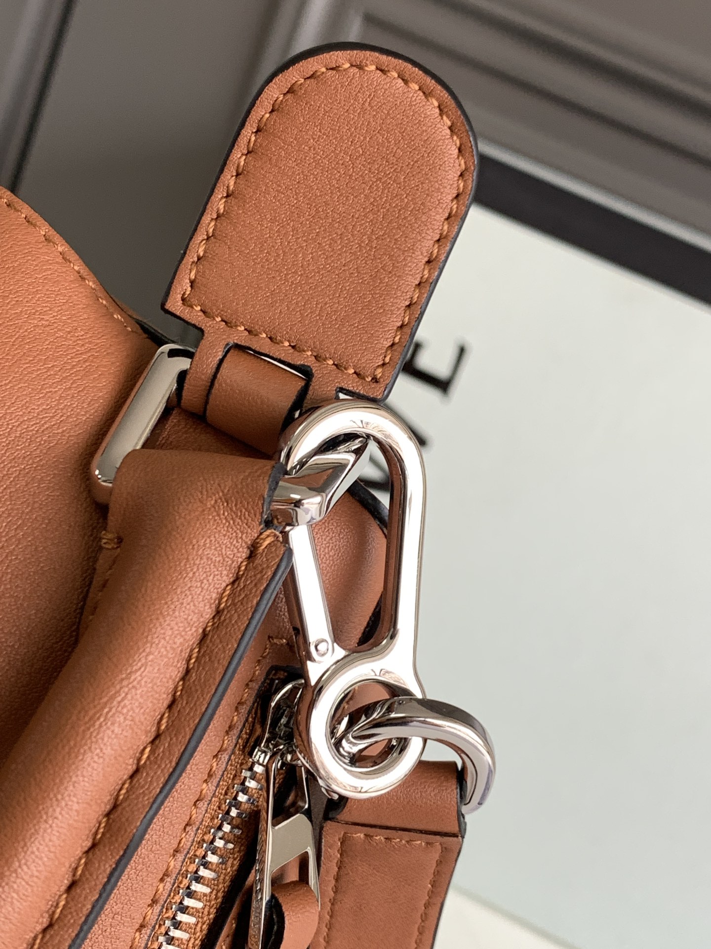 L⊚℮w℮🌟 🔥爆款Puzzle small(小号24CM）出货🎉小号几何包 以小牛皮镶嵌工制成[玫瑰]