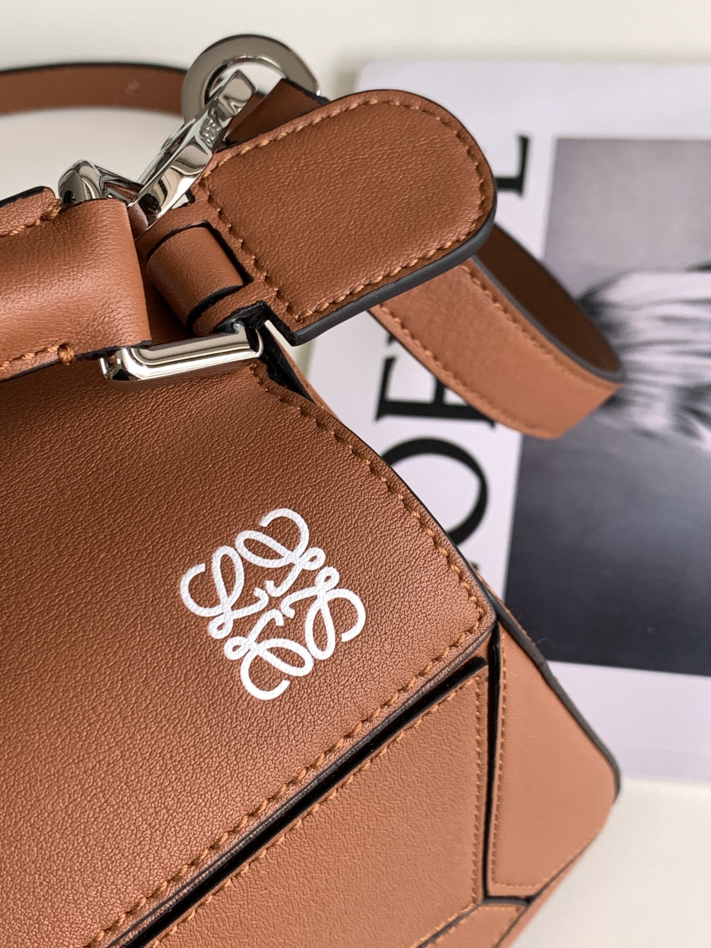 L⊚℮w℮🌟 🔥爆款Puzzle small(小号24CM）出货🎉小号几何包 以小牛皮镶嵌工制成[玫瑰]