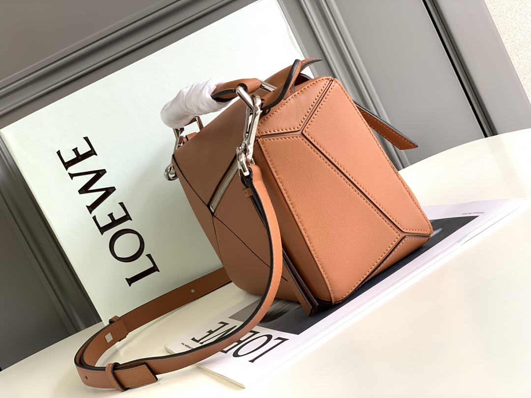 [Loewe Women