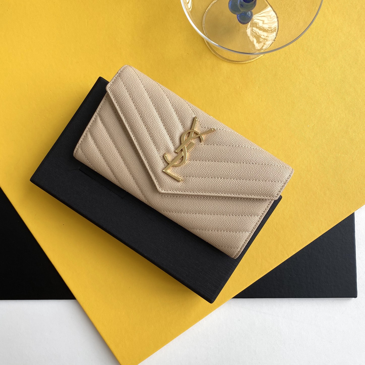 Envelope Long Wallet Caviar Calfskin Metal Buckle