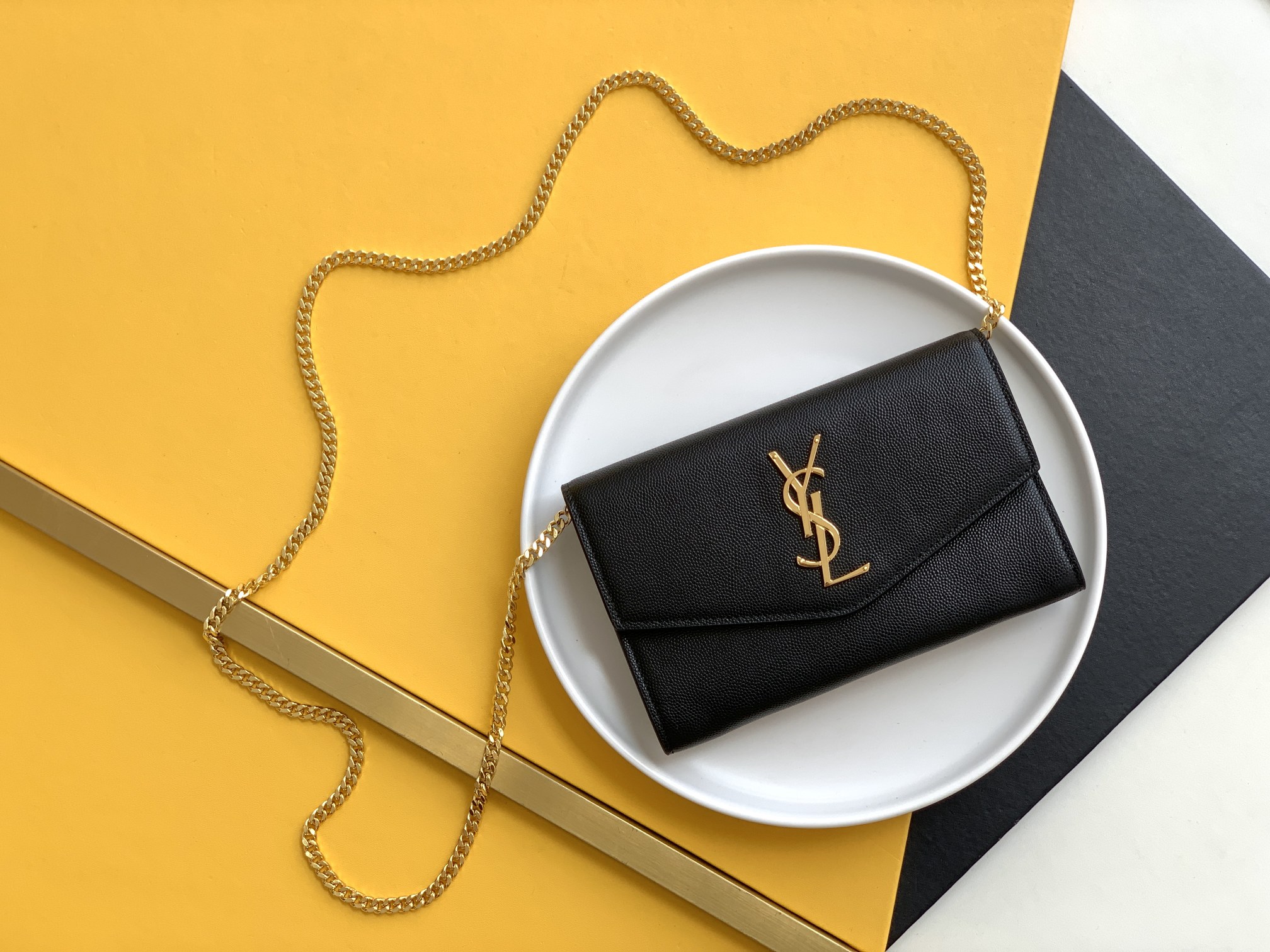 Mini Envelope Bag Cowhide Metal Logo Chain Shoulder Strap Card Holder