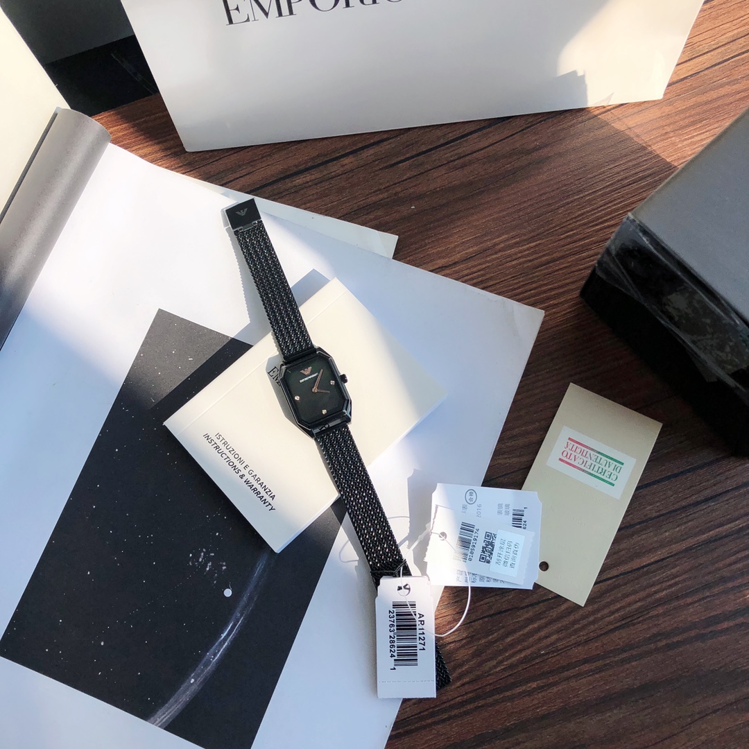 Часы Armani