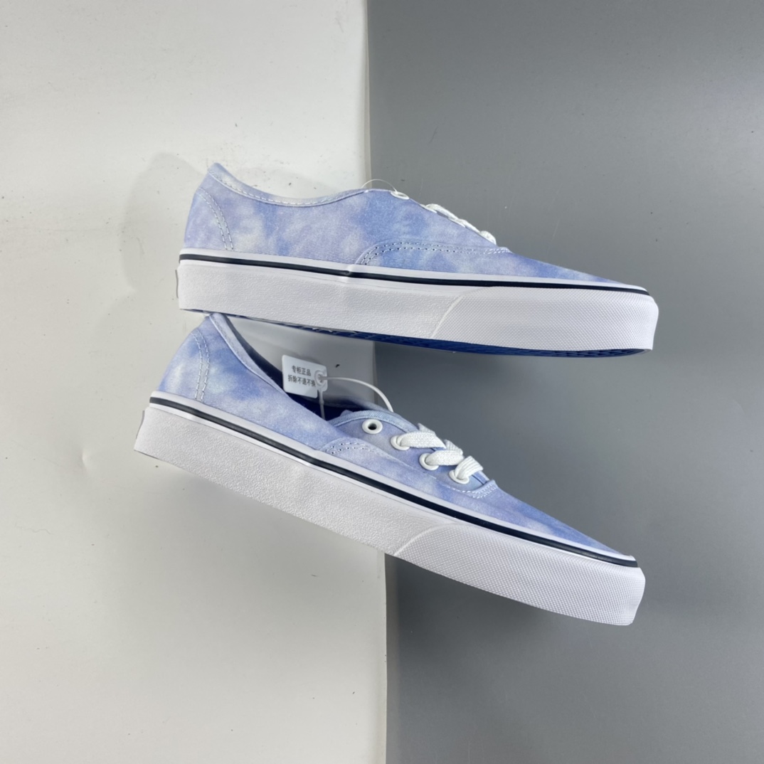 P140 Vans  Authentic Lx万斯 奶蓝 白蓝低帮硫化板鞋 VN0003B9IWC