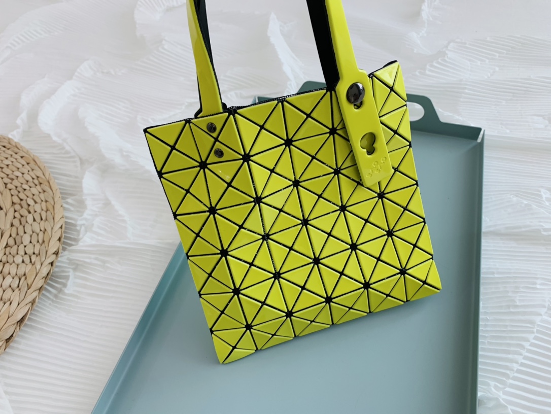 IsseyMiyake BAOBAO｜三宅一生mini6格手提袋