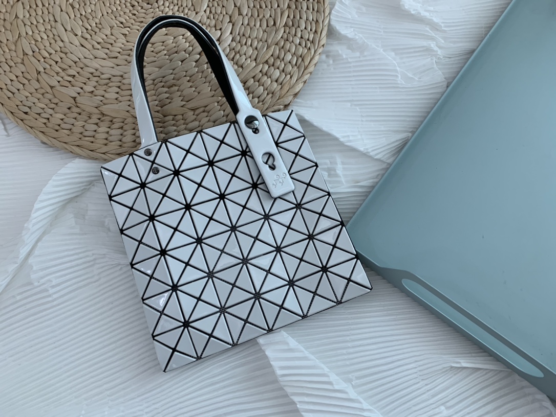 IsseyMiyake BAOBAO｜三宅一生mini6格手提袋