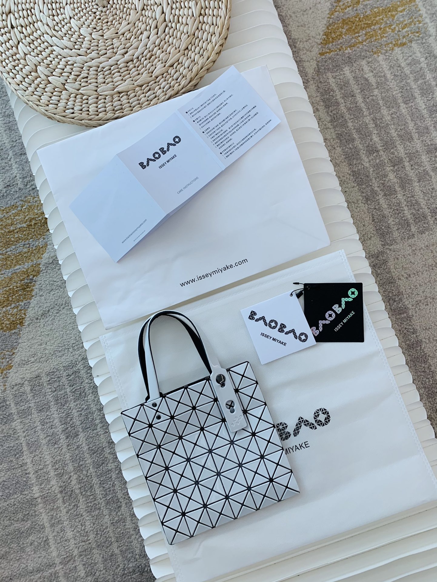 IsseyMiyake BAOBAO｜三宅一生mini6格手提袋