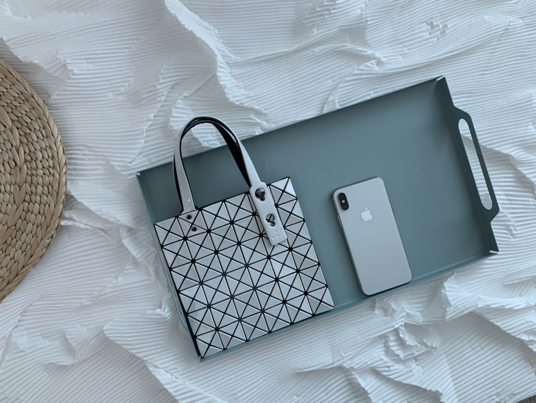 IsseyMiyake BAOBAO｜三宅一生mini6格手提袋